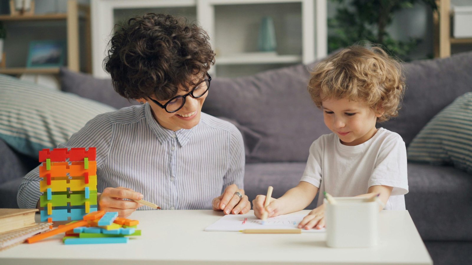 Free Christmas activities worksheets for children 